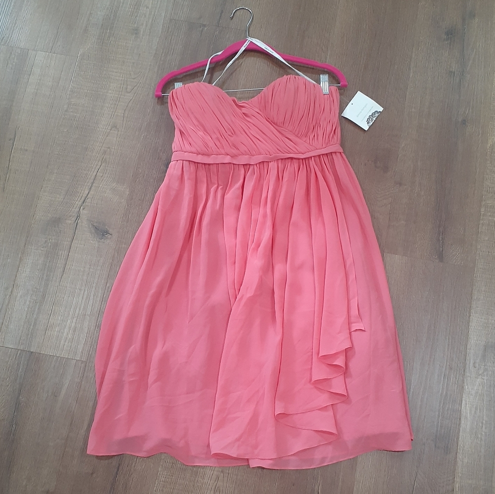 Donna Morgan Lindsey Strapless Chiffon Dress